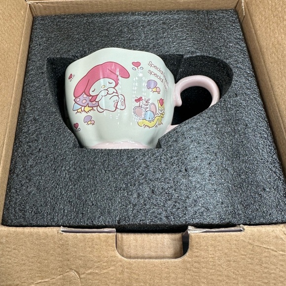NEW Sanrio My Melody Ceramic Breakfast Cup & Saucer In Box - Picture 3 of 8